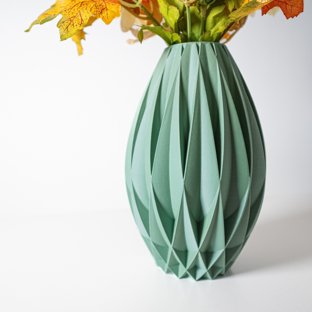 Kivra Vase