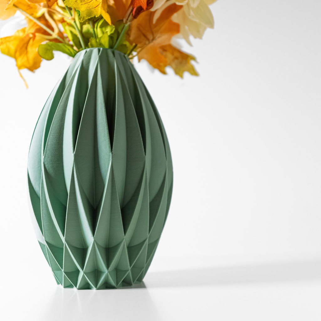 Kivra Vase