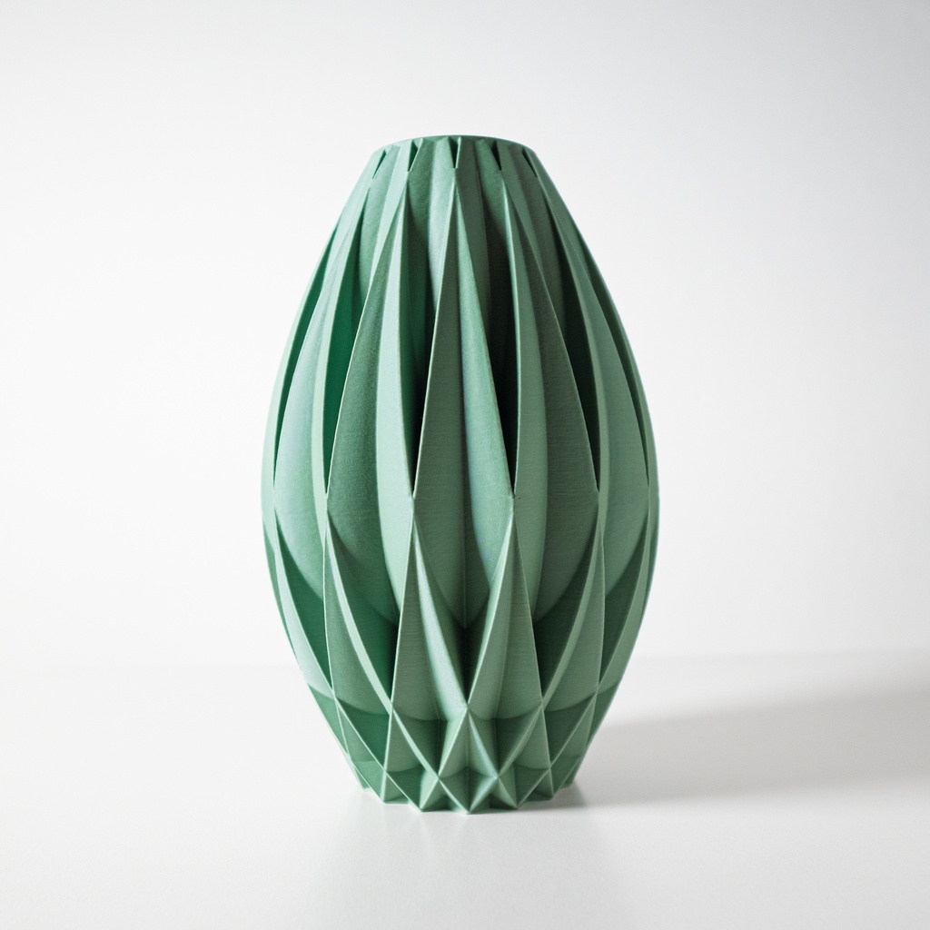 Kivra Vase