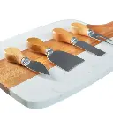 laser-engrave-Acacia-wood-cheeseboard.webp